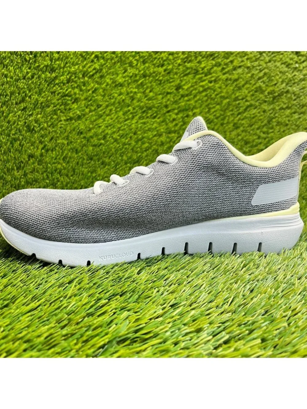 Kuru Flex Via Womens Size 10D Gray White Athletic Running Walking Shoes Sneakers